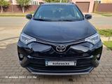 Toyota RAV4 2018 года за 15 000 000 тг. в Уральск – фото 3