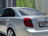 Chevrolet Lacetti 2012 года за 3 550 000 тг. в Шымкент – фото 2
