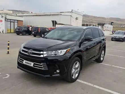 Toyota Highlander 2019 года за 11 300 000 тг. в Алматы – фото 2