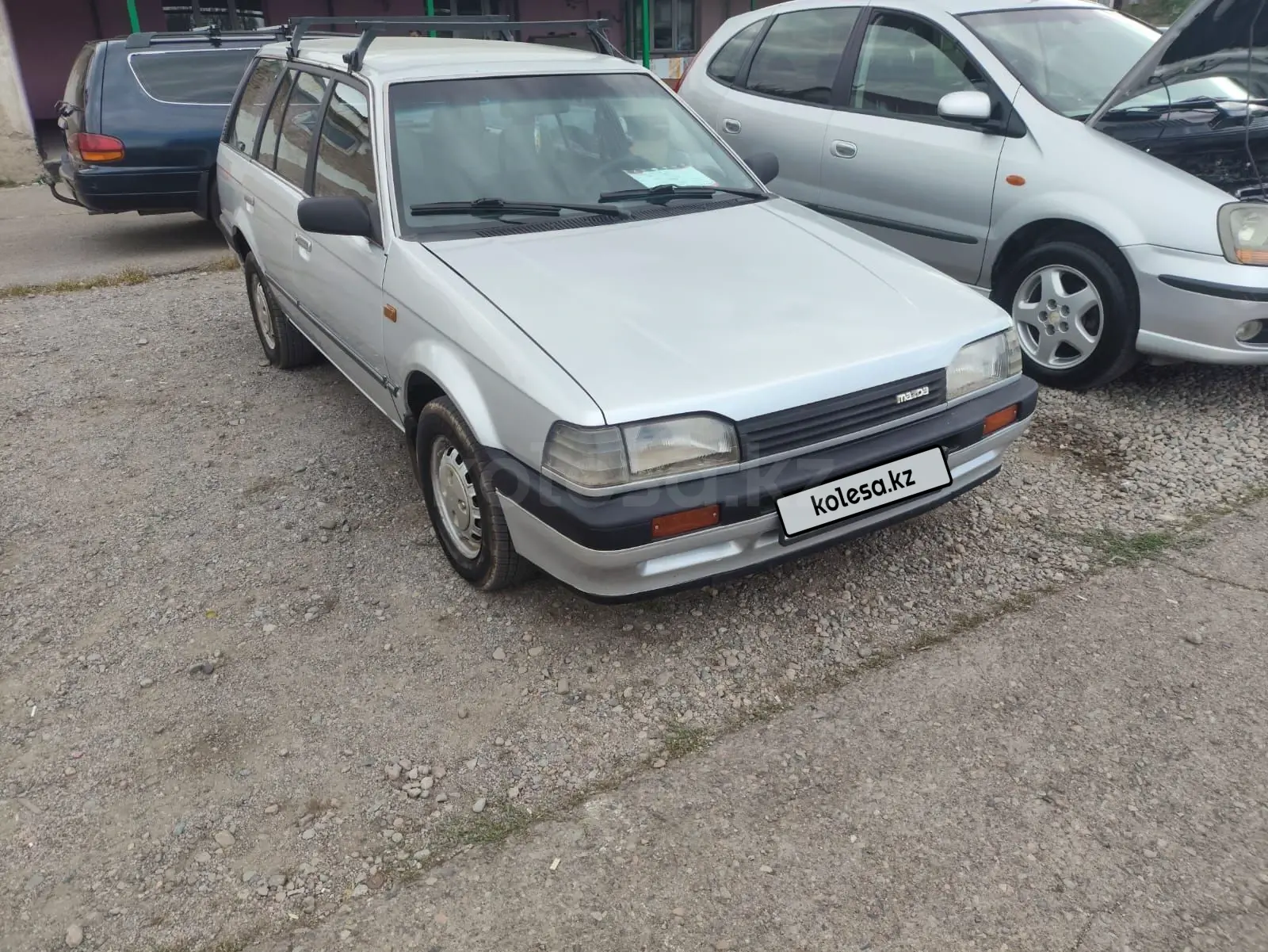 Mazda 323, 1987