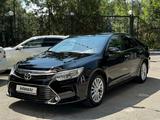 Toyota Camry 2014 годаfor10 900 000 тг. в Алматы