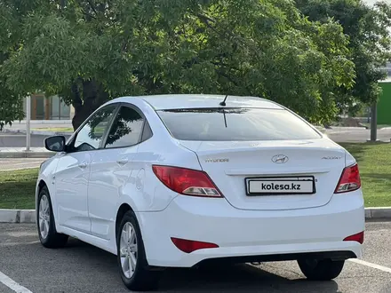 Hyundai Accent 2014 года за 5 750 000 тг. в Актау – фото 4