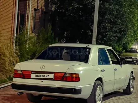 Mercedes-Benz E 200 1992 года за 2 500 000 тг. в Кызылорда – фото 3