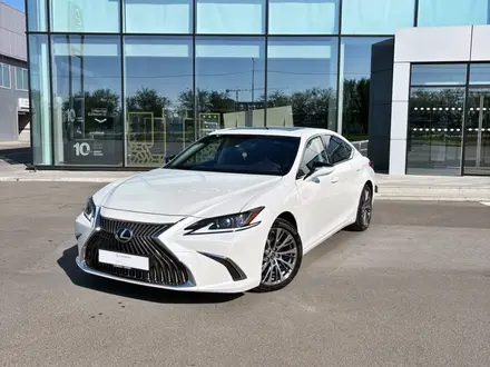 Lexus ES 250 Progressive 2021 года за 22 000 000 тг. в Шымкент