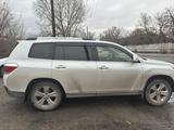 Toyota Highlander 2011 года за 13 500 000 тг. в Семей – фото 5