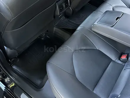 Toyota Camry 2019 года за 14 000 000 тг. в Алматы – фото 24