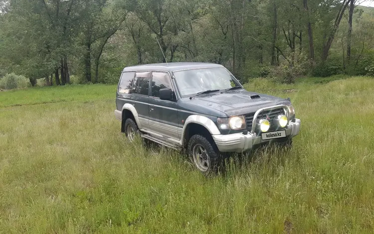 Mitsubishi Pajero 1996 годаfor4 300 000 тг. в Усть-Каменогорск