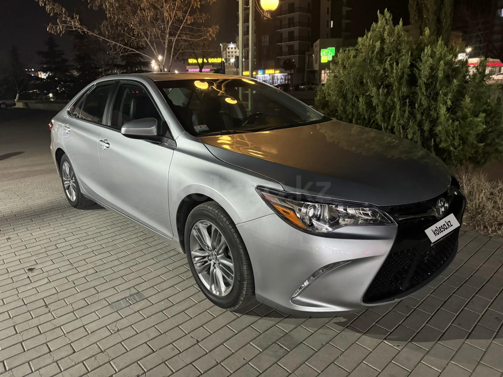 Toyota Camry 2015 г.