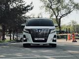Toyota Alphard 2015 года за 15 000 000 тг. в Алматы