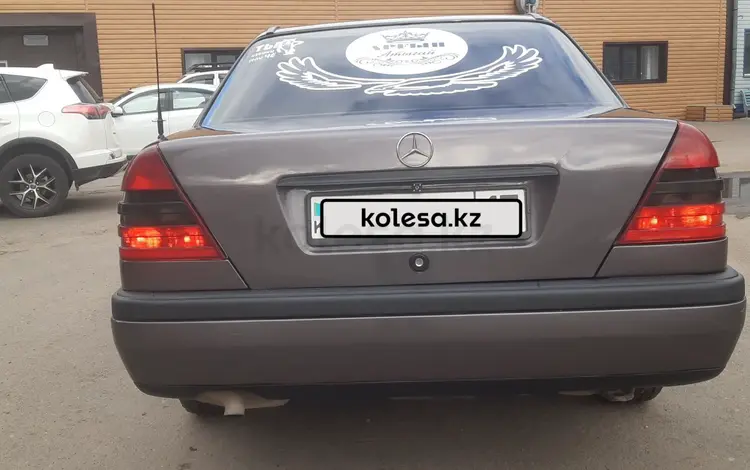 Mercedes-Benz C 180 1994 годаүшін2 300 000 тг. в Петропавловск