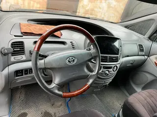 Toyota Previa, 2001