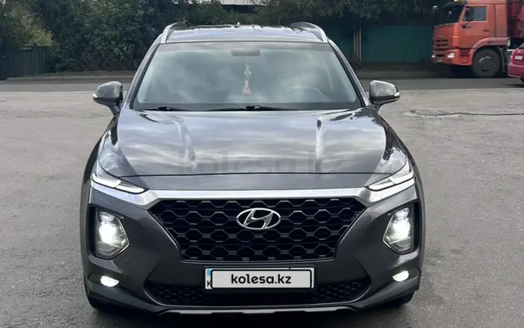 Hyundai Santa Fe 2019 годаүшін14 500 000 тг. в Усть-Каменогорск