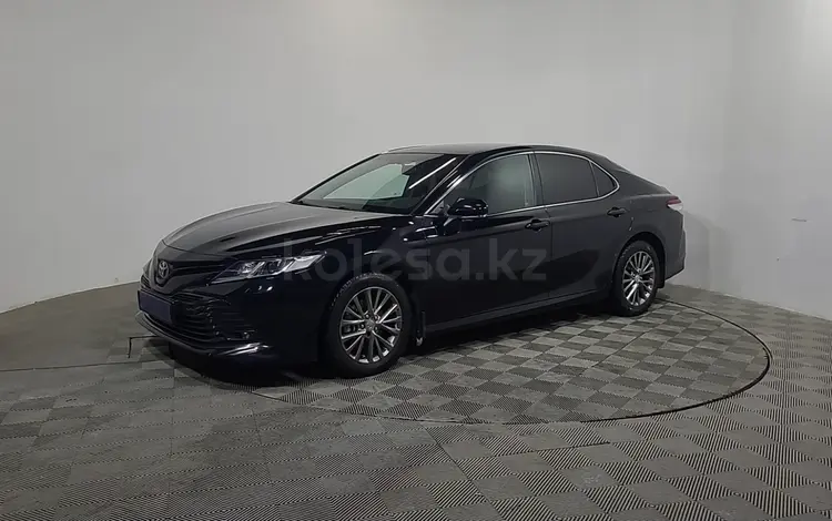 Toyota Camry 2018 годаfor14 500 000 тг. в Алматы