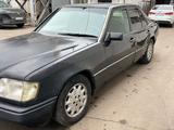 Mercedes-Benz E 200 1993 годаүшін1 600 000 тг. в Алматы – фото 2