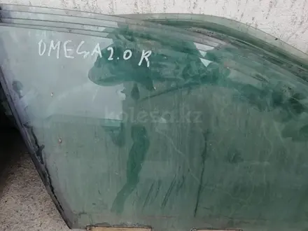 Боковые стекла за 5 000 тг. в Алматы