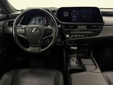 Lexus ES 250 Luxury 2.5 2022 года за 21 600 000 тг. в Астана – фото 9