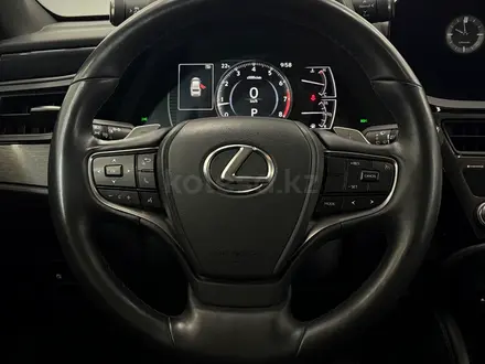 Lexus ES 250 Luxury 2.5 2022 года за 21 600 000 тг. в Астана – фото 14