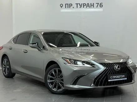 Lexus ES 250 Luxury 2.5 2022 года за 21 600 000 тг. в Астана – фото 20