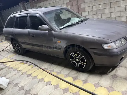 Mazda 626 1998 года за 1 500 000 тг. в Алматы – фото 2