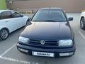 Volkswagen Vento 1993 года за 1 850 000 тг. в Абай (Абайский р-н) – фото 2