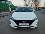 Hyundai Accent 2021 года за 8 200 000 тг. в Уральск – фото 2