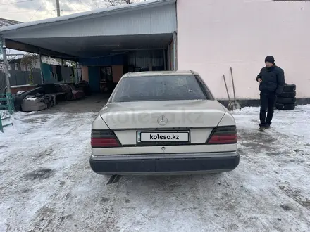 Mercedes-Benz E 200 1990 года за 1 250 000 тг. в Алматы – фото 7