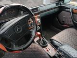 Mercedes-Benz E 280 1993 года за 900 000 тг. в Балхаш