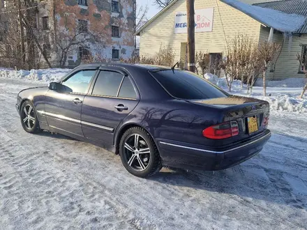 Mercedes-Benz E 200 2001 года за 5 500 000 тг. в Астана – фото 11