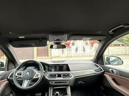 BMW X5 2022 года за 46 000 000 тг. в Уральск – фото 14