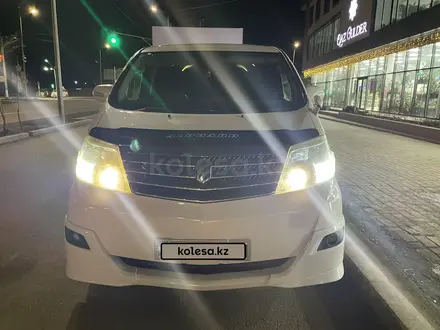 Toyota Alphard 2005 года за 7 700 000 тг. в Атырау