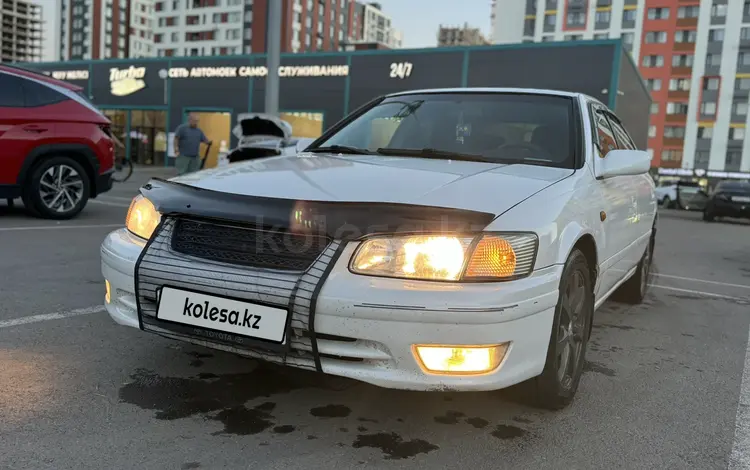 Toyota Camry 2000 годаfor4 000 000 тг. в Экибастуз