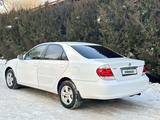 Toyota Camry 2005 годаүшін5 100 000 тг. в Алматы – фото 2