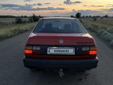 Volkswagen Passat 1988 годаfor1 300 000 тг. в Уральск – фото 2