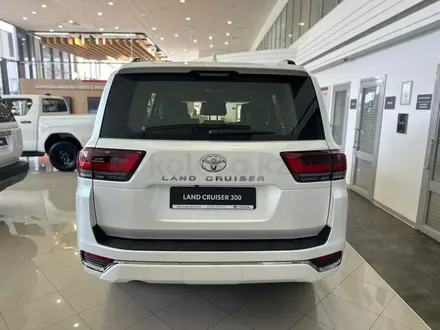 Toyota Land Cruiser Premium+ 2025 года за 72 000 000 тг. в Актобе – фото 3