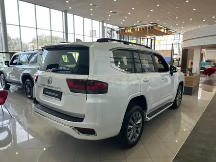 Toyota Land Cruiser Premium+ 2025 года за 72 000 000 тг. в Актобе – фото 4