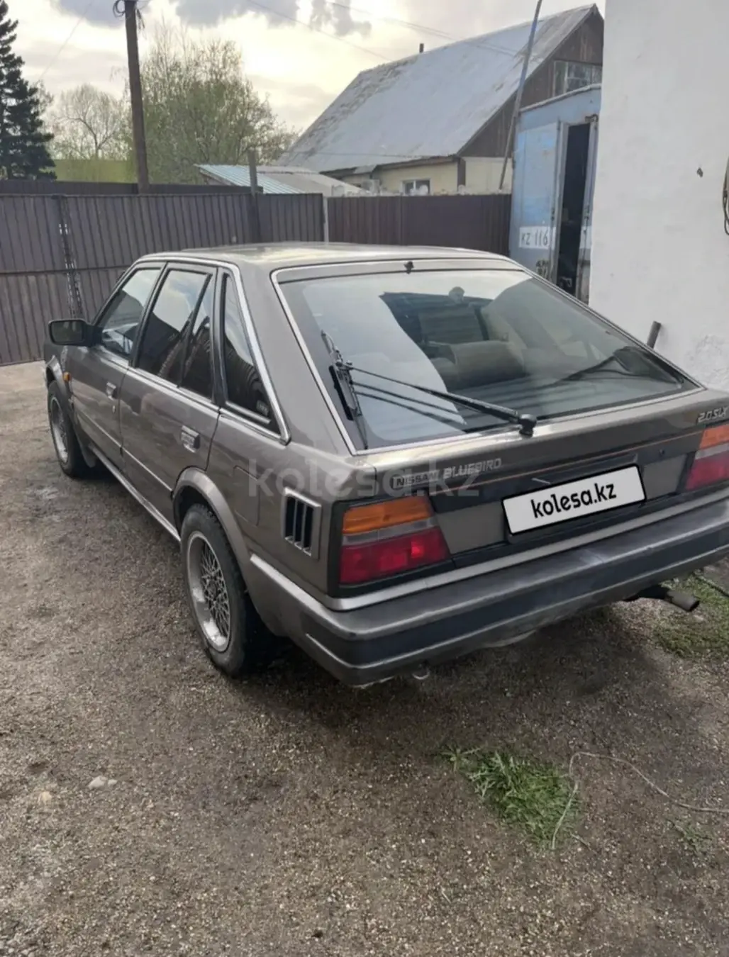 Nissan Bluebird, 1987