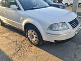 Volkswagen Passat 2003 года за 1 900 000 тг. в Шымкент – фото 2