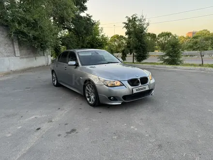 BMW 530 2007 года за 7 500 000 тг. в Алматы