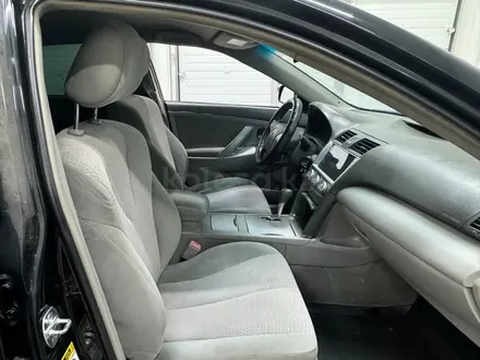 Toyota Camry 2011 года за 4 653 000 тг. в Астана – фото 9