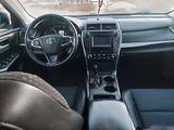Toyota Camry 2015 года за 6 300 000 тг. в Бейнеу – фото 2
