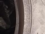 Шины летние Pirelli 215/60 R-17 96Н за комплект 4шт.75000тг. за 75 000 тг. в Актобе – фото 3