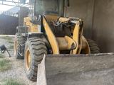 SDLG  LG 933 2010 года за 4 500 000 тг. в Шымкент