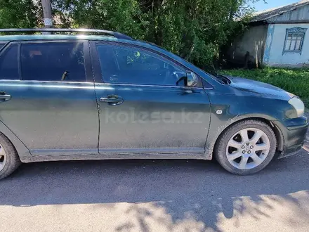 Toyota Avensis 2003 года за 4 000 000 тг. в Алматы – фото 2