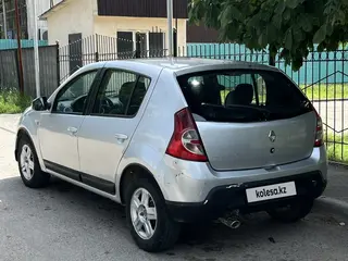 Renault Sandero Stepway, 2012