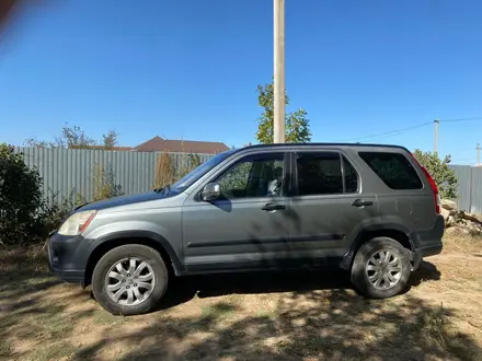 Honda CR-V 2005 года за 5 900 000 тг. в Уральск – фото 2