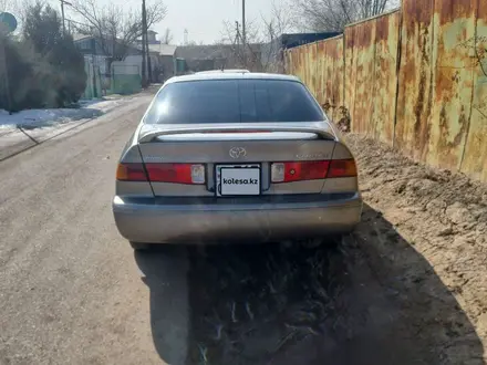 Toyota Camry 2001 года за 3 600 000 тг. в Конаев (Капшагай) – фото 2