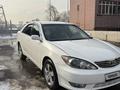 Toyota Camry 2004 годаfor5 300 000 тг. в Алматы – фото 2