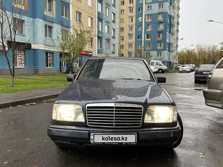 Mercedes-Benz E 220 1994 годаүшін2 300 000 тг. в Алматы – фото 6