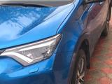 Toyota RAV4 2016 года за 11 111 111 тг. в Астана