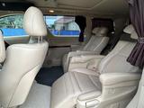 Toyota Vellfire 2011 года за 5 800 000 тг. в Атырау – фото 2